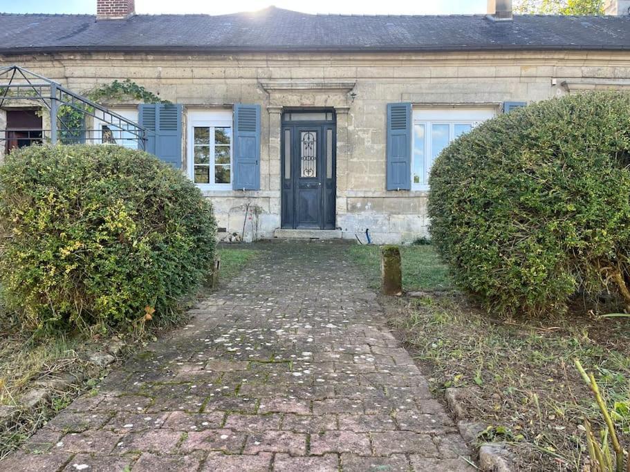 Gite Le Presbytere De Blerancourt Экстерьер фото